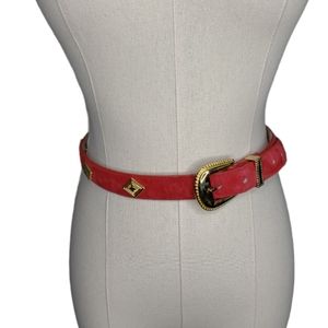 Motions East Suede Pig Skin Gold Buckle Diamond Shape Gold Details size S/M